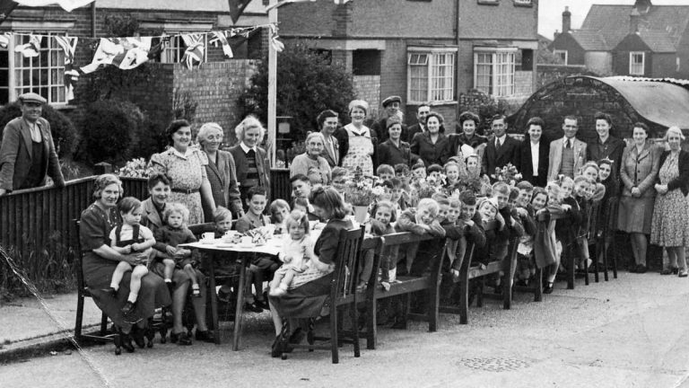 Norfolk 1945 – From War to Peace-Neil Storey – October 2025